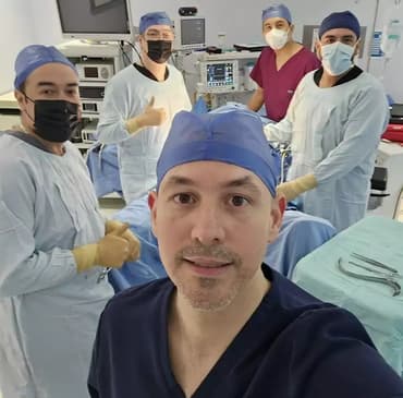 Slider image (3) Dr. Cristobal Garza - Bariatric Surgeon in Mexico